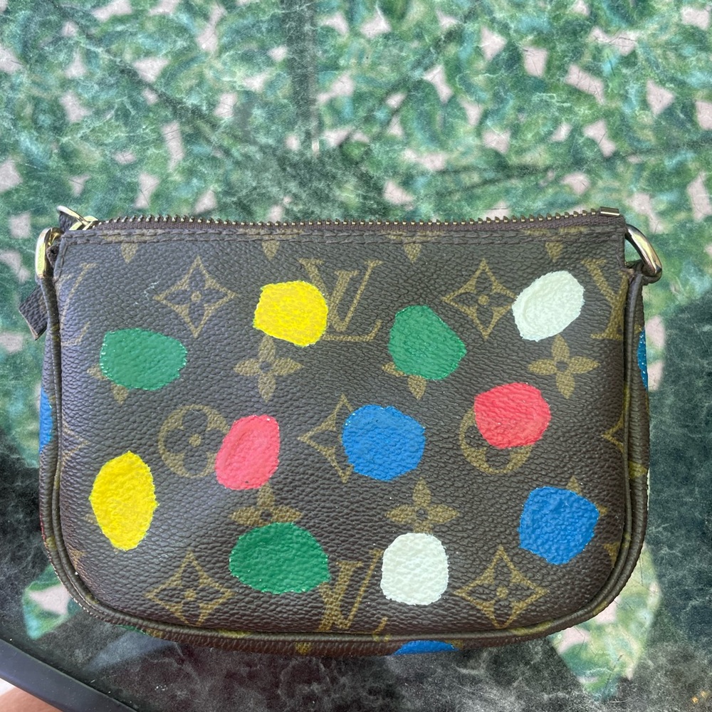 Upcycled mini pouch with AUTHENTIC CANVAS